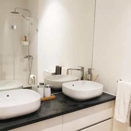 Casa Da Ribeira * Cha de Alvares