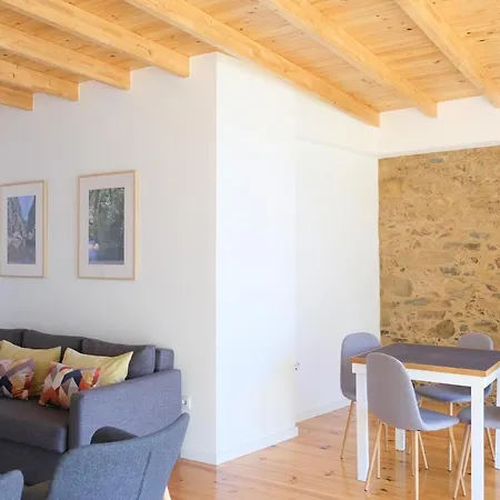 Casa Da Ribeira Cha de Alvares